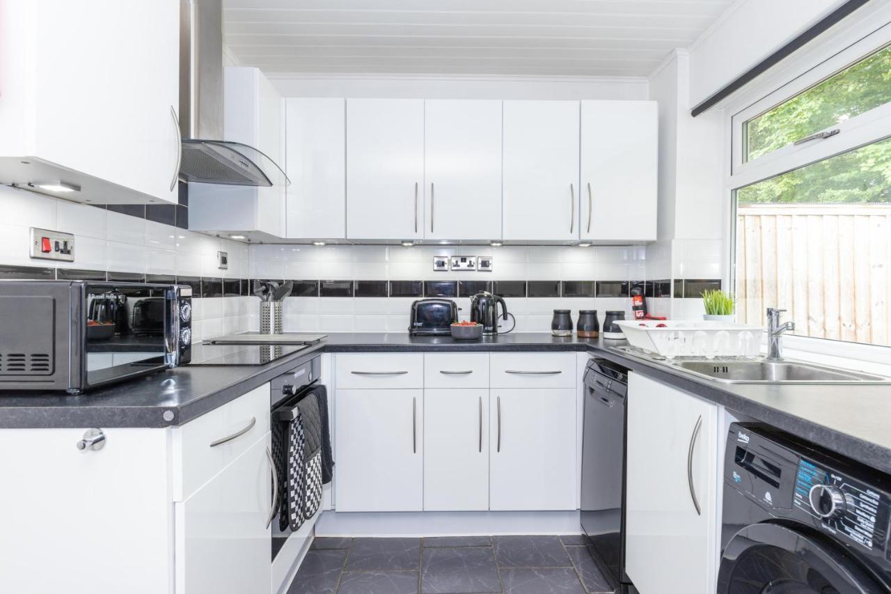 Capri 13 Sa - 3 Bedroom House Close To Loughborough University, Ev Car Facilities, Free Parking, Free Wifi - Ask For Contractor Rates! Kültér fotó