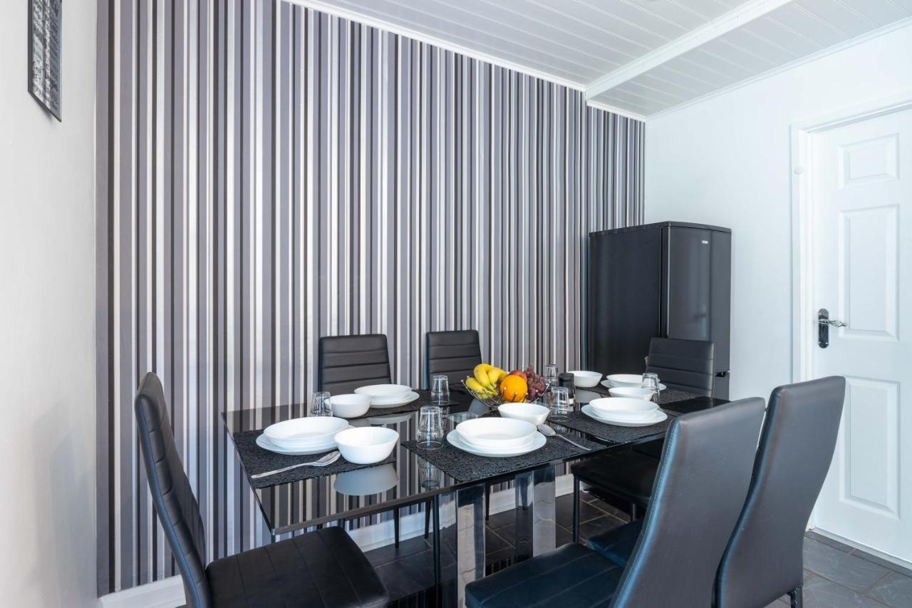 Capri 13 Sa - 3 Bedroom House Close To Loughborough University, Ev Car Facilities, Free Parking, Free Wifi - Ask For Contractor Rates! Kültér fotó