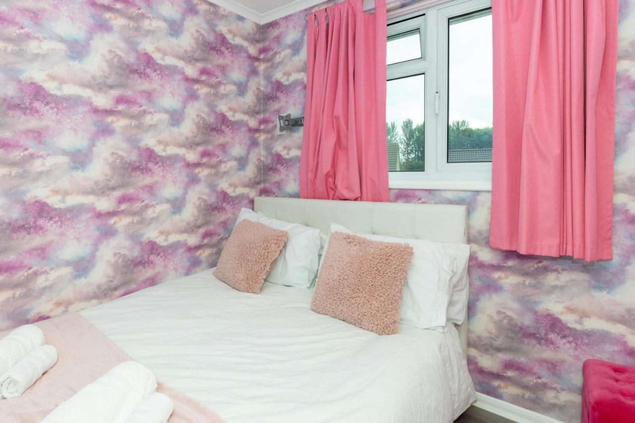 Capri 13 Sa - 3 Bedroom House Close To Loughborough University, Ev Car Facilities, Free Parking, Free Wifi - Ask For Contractor Rates! Kültér fotó
